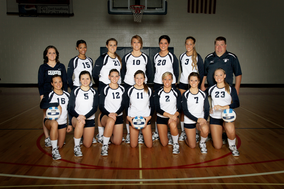 volleyball Team Photo in the gym.