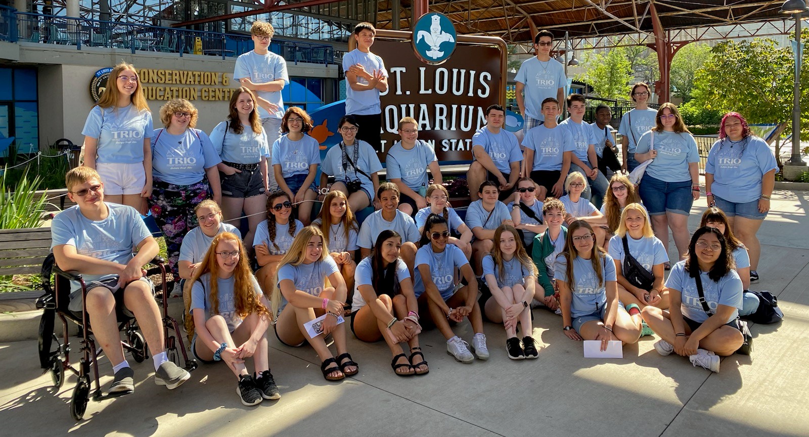 Group of Students at St. Louis Aquarium