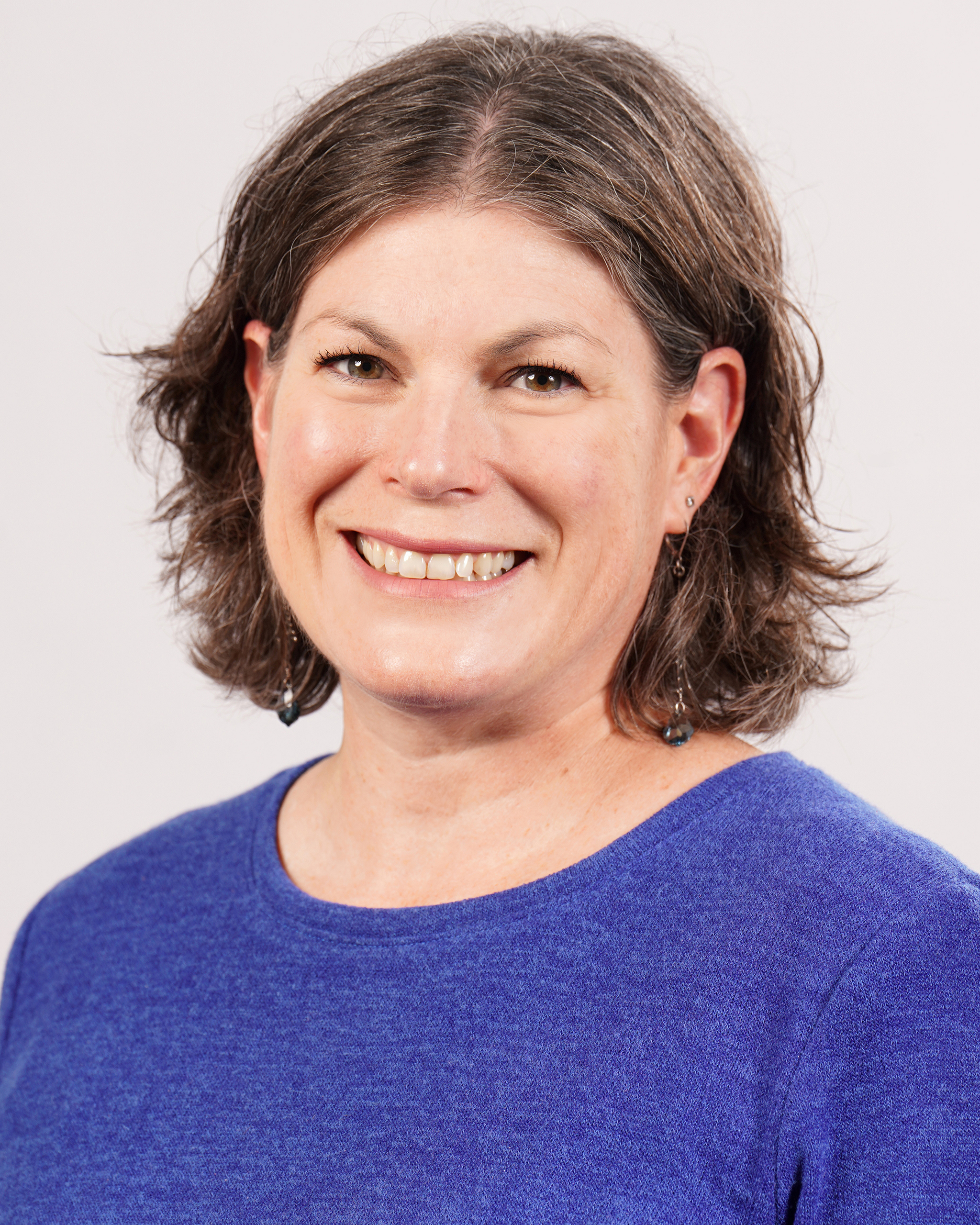 Sandra Gray headshot