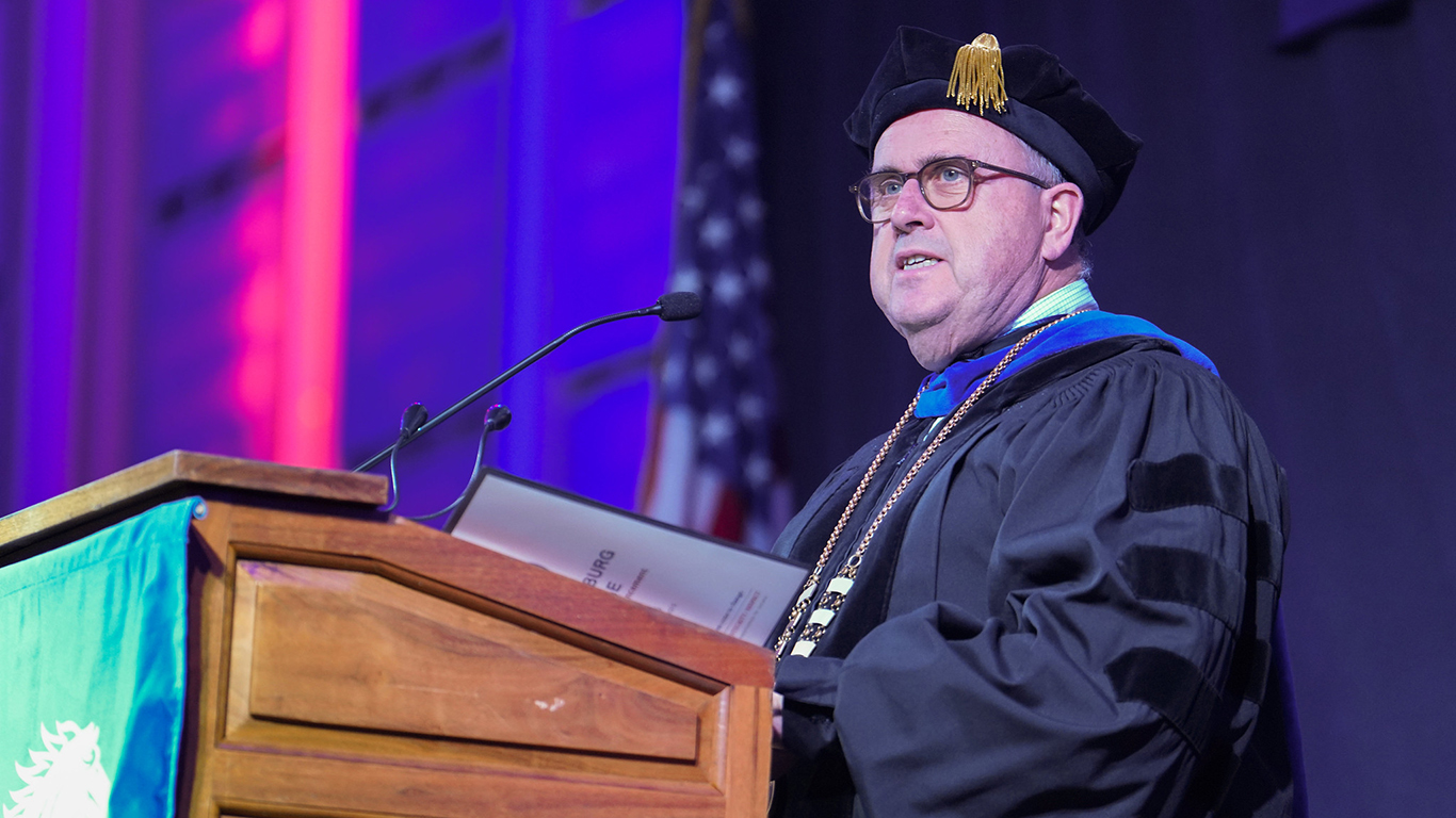 Seamus Reilly speaking at graduation