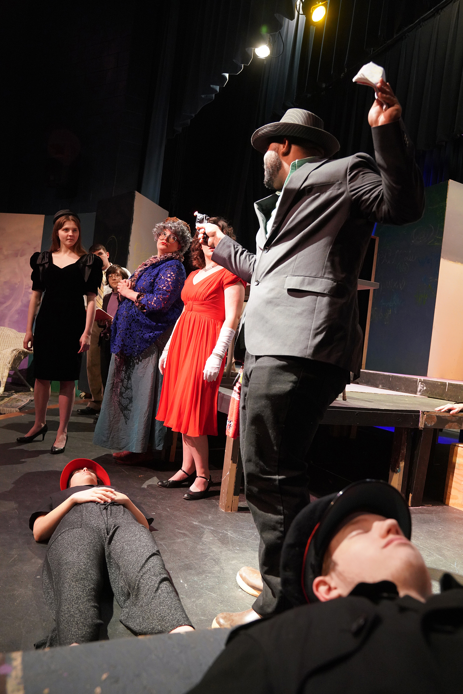 theatre_clue_dress_rehearsal03.jpg