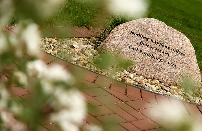 Sandburg rock with quote